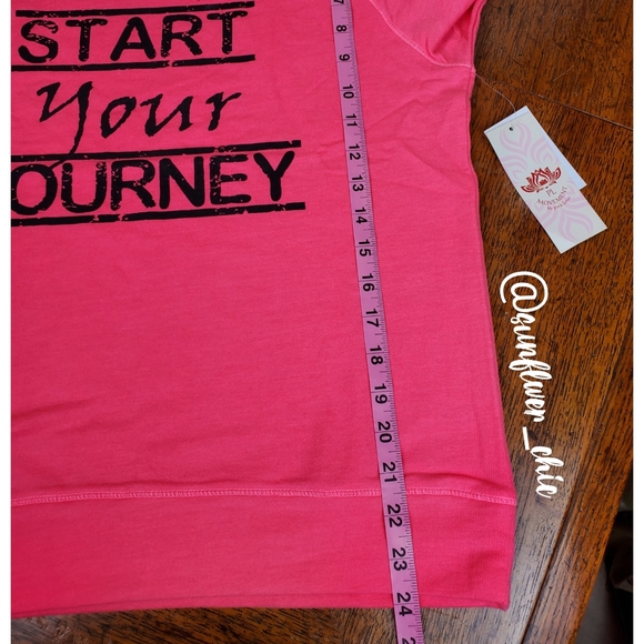 [NEW] Pink Lotus Lightweight Sweatshirt - Picture 9 of 10